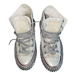 listing-status-banner